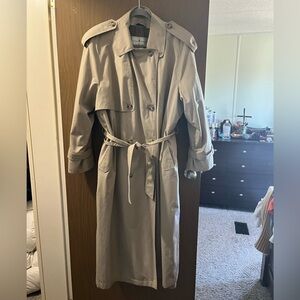 London Fog Trench Coat, Vintage 1970-1980s, EUC, size 18 Reg